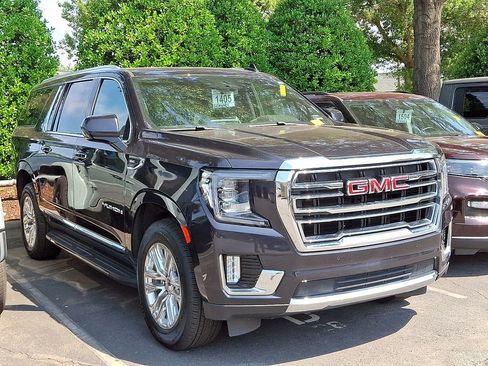 Used 2023 GMC Yukon XL SLT RWD image 2