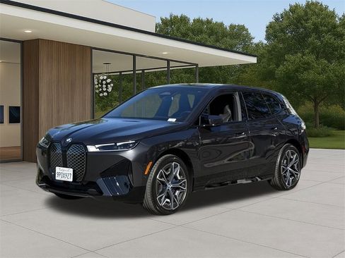 Used 2025 BMW iX xDrive50 w/ Sport Package image 2