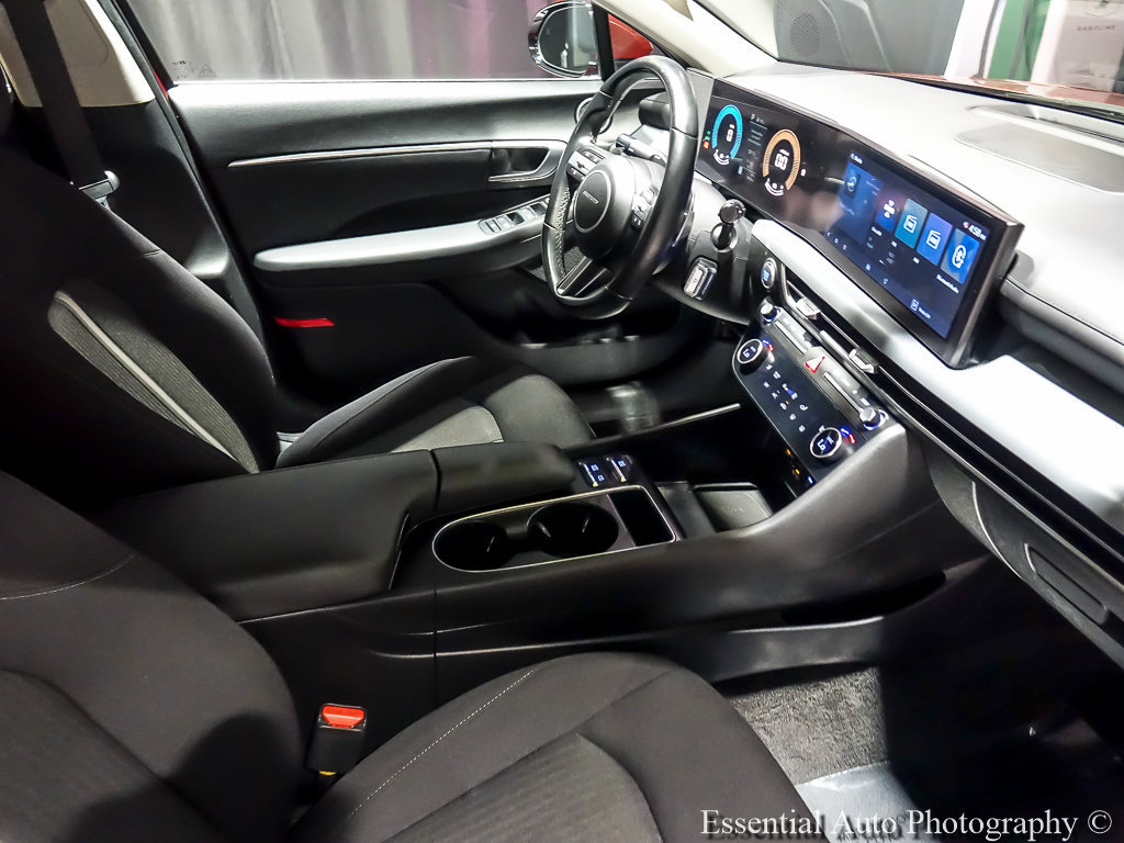 Used 2025 Hyundai Sonata SEL FWD image 29