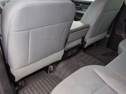 Used 2015 RAM 2500 Tradesman w/ Chrome Appearance Group AWD/4WD image 16