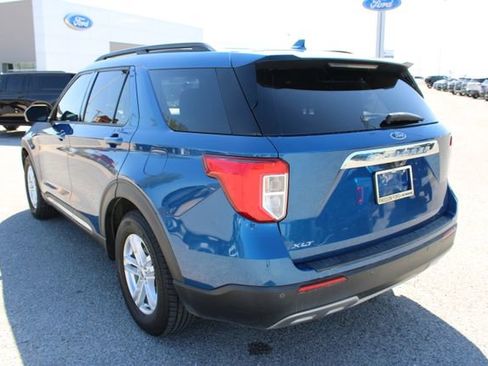 Used 2020 Ford Explorer XLT w/ Equipment Group 202A image 9