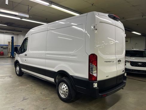 Certified 2023 Ford Transit 250 Medium Roof AWD image 4