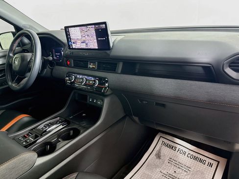Certified 2026 Honda Passport TrailSport image 37
