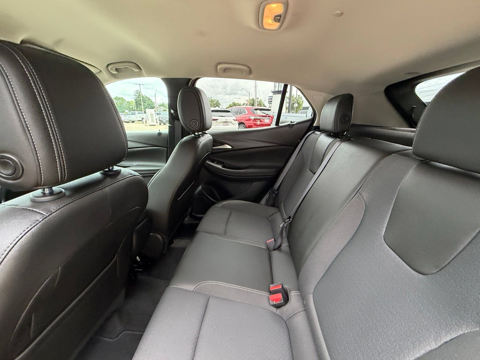 Used 2024 Buick Encore GX Preferred AWD/4WD image 5