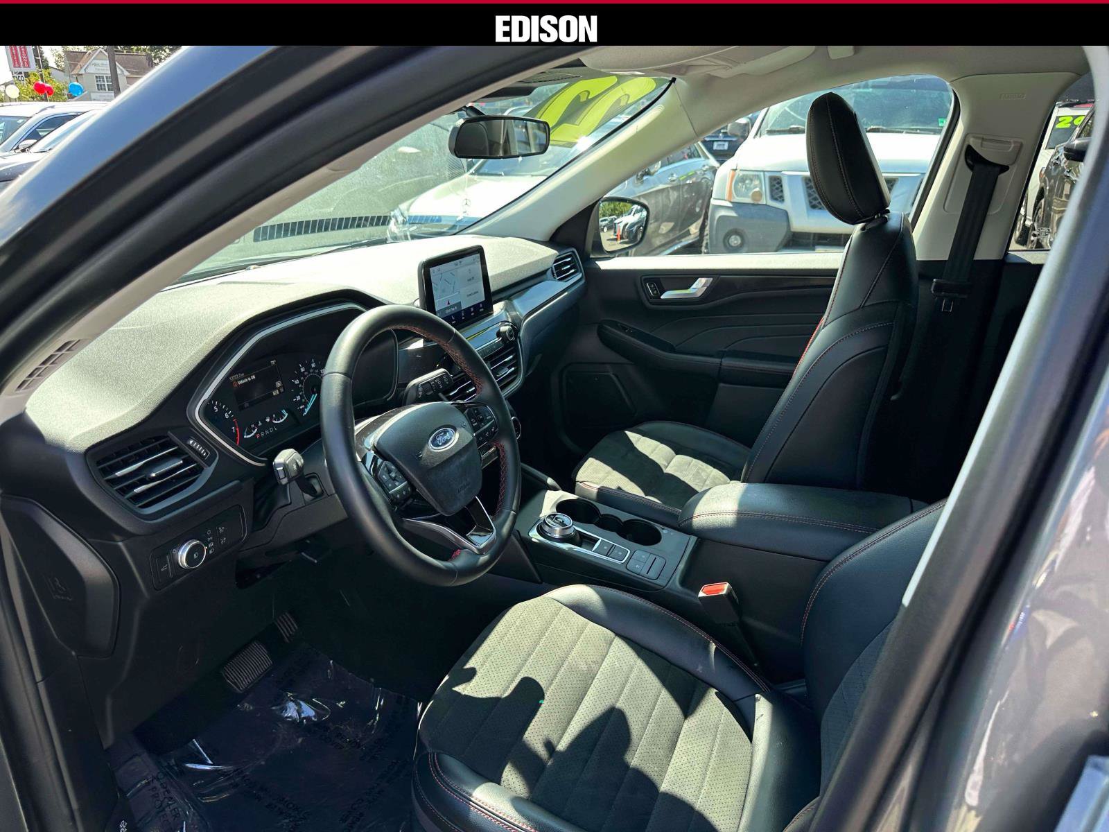 Used 2022 Ford Escape SEL w/ SEL Stealth AWD Package image 14