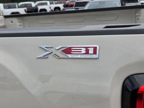 New 2026 GMC Sierra 2500 Pro w/ 1SA Pro Safety Plus Package AWD/4WD image 11