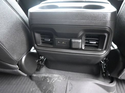 Used 2021 Chevrolet Silverado 1500 LT Trail Boss w/ Convenience Package II AWD/4WD image 16