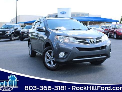 Used 2015 Toyota RAV4 XLE FWD image 1