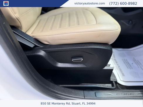 Used 2017 Ford Edge SEL w/ Equipment Group 201A FWD image 32