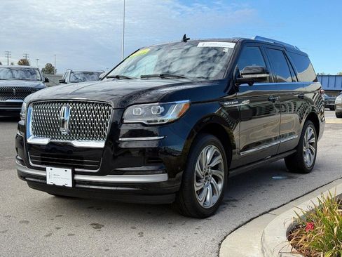 Certified 2023 Lincoln Navigator Reserve image 11