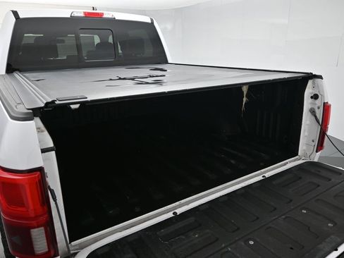 Used 2018 Ford F150 Lariat w/ Equipment Group 502A Luxury image 31