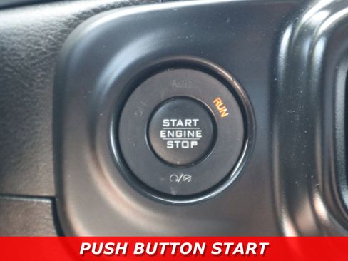 Used 2018 Jeep Wrangler Unlimited Sport AWD/4WD image 20