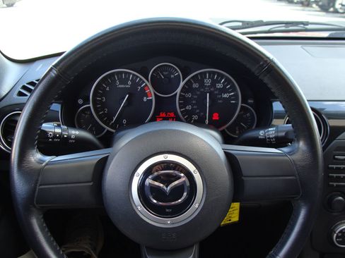 Used 2015 MAZDA MX-5 Miata Sport image 18