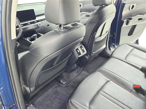 Used 2024 Kia Sorento S w/ Panoramic Sunroof Package AWD/4WD image 16