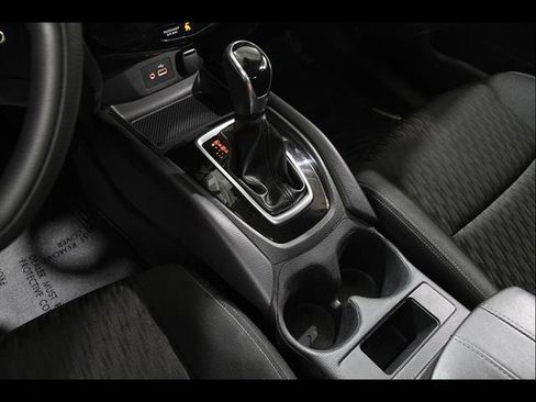 Used 2019 Nissan Rogue S AWD/4WD image 15
