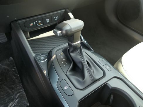 New 2025 Kia K4 LXS image 20