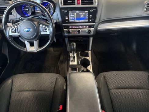 Used 2015 Subaru Outback 2.5i Premium AWD/4WD image 3