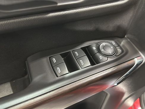 Used 2020 GMC Sierra 1500 SLT w/ SLT Premium Package image 19