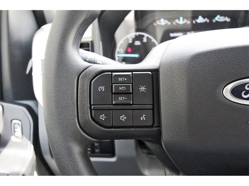 Used 2024 Ford F550 4x4 SuperCab Super Duty image 15