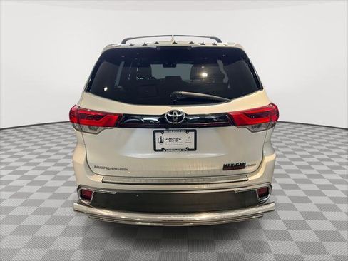 Used 2017 Toyota Highlander XLE w/ Protection Package #3 image 5