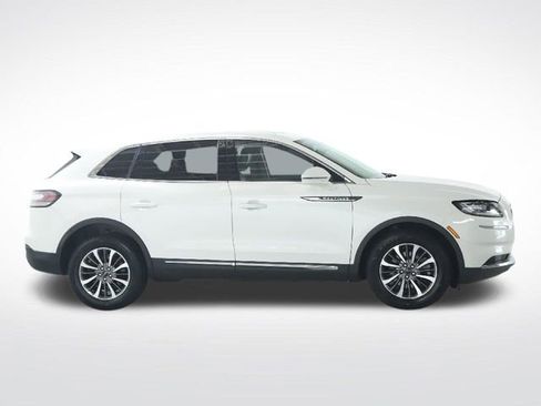 Used 2023 Lincoln Nautilus Reserve AWD/4WD image 12