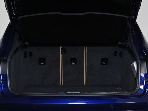 Certified 2024 Porsche Macan image 25