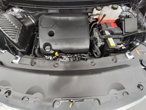 Used 2023 Chevrolet Traverse LT w/ LPO, Floor Liner Package image 7