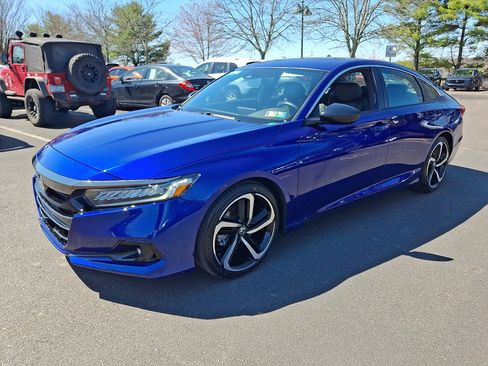 Used 2022 Honda Accord Sport image 3