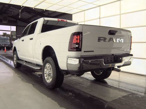 Used 2026 RAM 2500 Big Horn AWD/4WD image 4