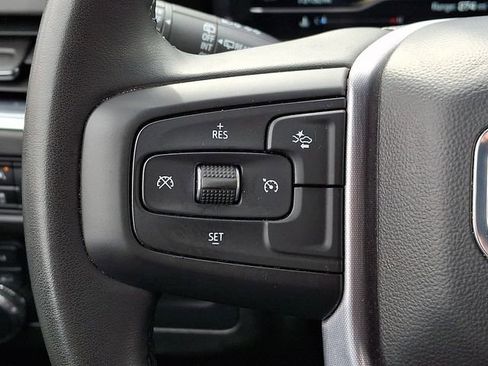Used 2024 GMC Yukon SLT AWD/4WD image 22