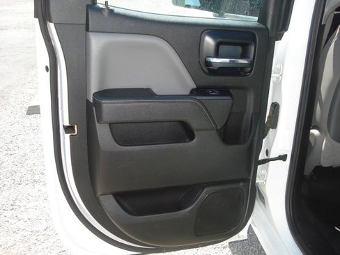 Used 2015 Chevrolet Silverado 2500 W/T AWD/4WD image 38