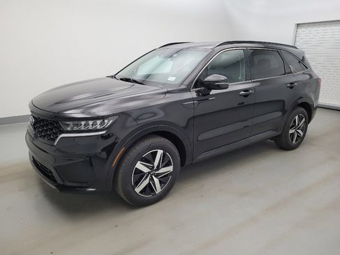 Used 2021 Kia Sorento S FWD image 2