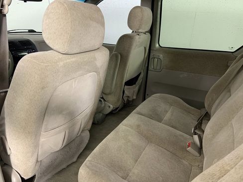 Used 2005 Kia Sedona EX image 23