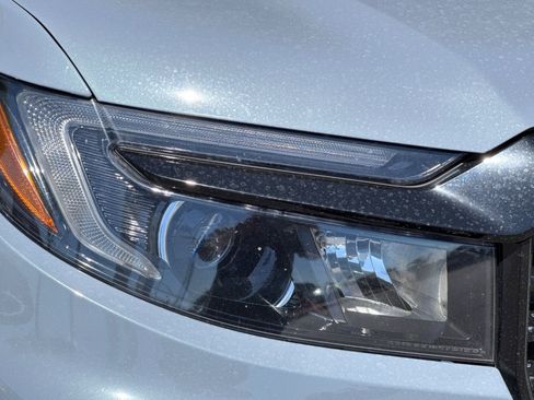 Used 2025 Honda Passport Black Edition image 10