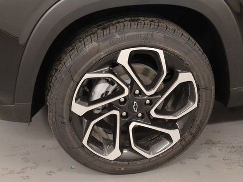 New 2026 Chevrolet Trax RS w/ Sunroof Package image 8