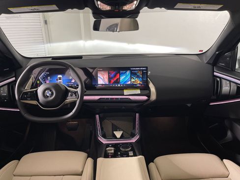 Used 2025 BMW X3 xDrive30i w/ Premium Package image 16