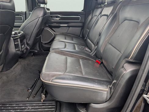 Used 2019 RAM 1500 Laramie image 32