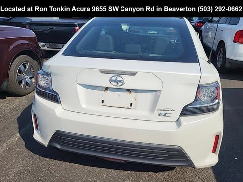 Used 2015 Scion tC FWD image 5