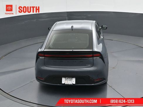 Used 2025 Toyota Prius LE FWD image 45