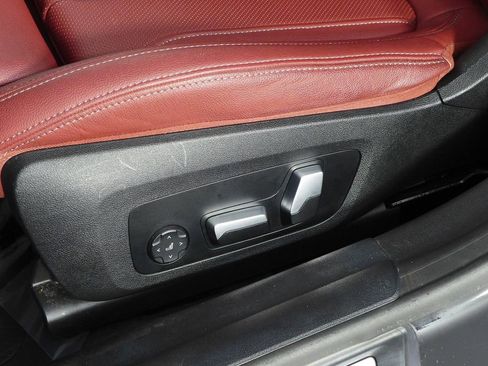 Used 2023 BMW i4 eDrive35 image 23