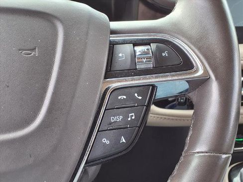 Used 2023 Lincoln Nautilus Reserve image 13