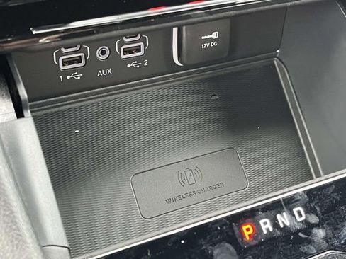 New 2025 Jeep Grand Cherokee Laredo w/ Luxury Tech Group I AWD/4WD image 25
