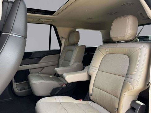 Used 2023 Lincoln Navigator Reserve RWD image 36