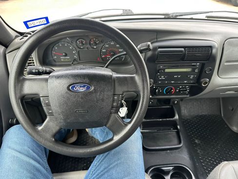 Used 2011 Ford Ranger XL image 5