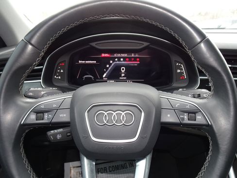 Used 2023 Audi Q8 Premium Plus w/ Premium Plus Package image 16