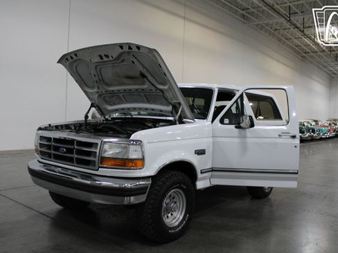 Used 1992 Ford Bronco XLT image 35