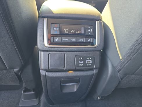 Used 2023 Subaru Ascent Onyx Edition Limited AWD/4WD image 16