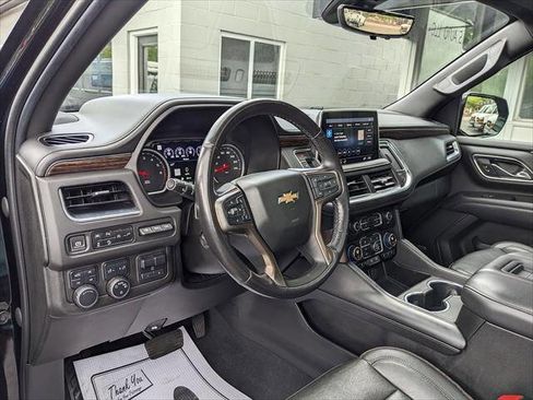 Used 2021 Chevrolet Suburban High Country w/ Premium Package AWD/4WD image 11