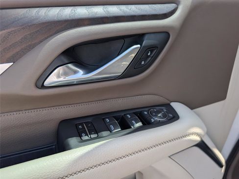 Used 2021 GMC Yukon Denali image 9