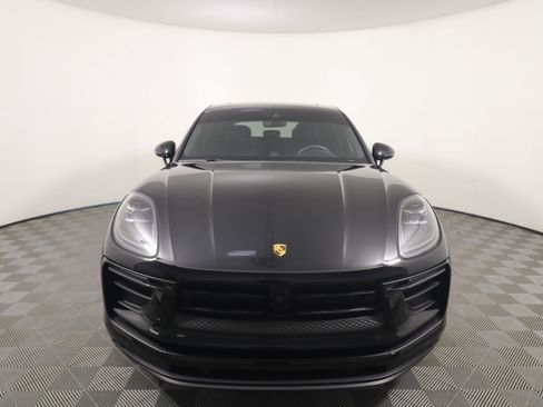Used 2026 Porsche Macan AWD/4WD image 10